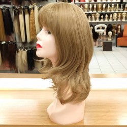 Katlı Kesim Orta Boy Fiber Sentetik Peruk Küllü Açık Kumral